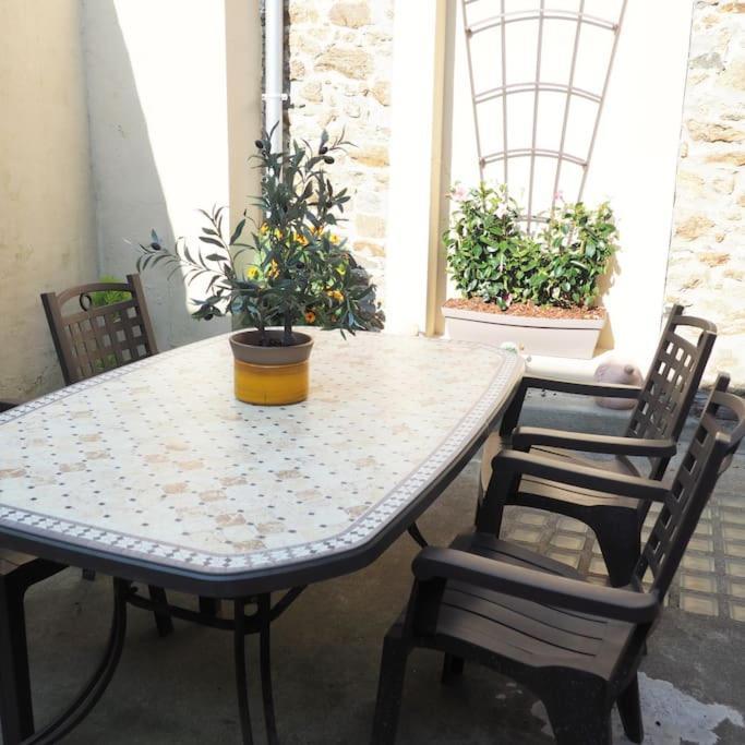 Appartement Duplex Et Terrasse A St Servan-St Malo Saint-Malo Eksteriør billede